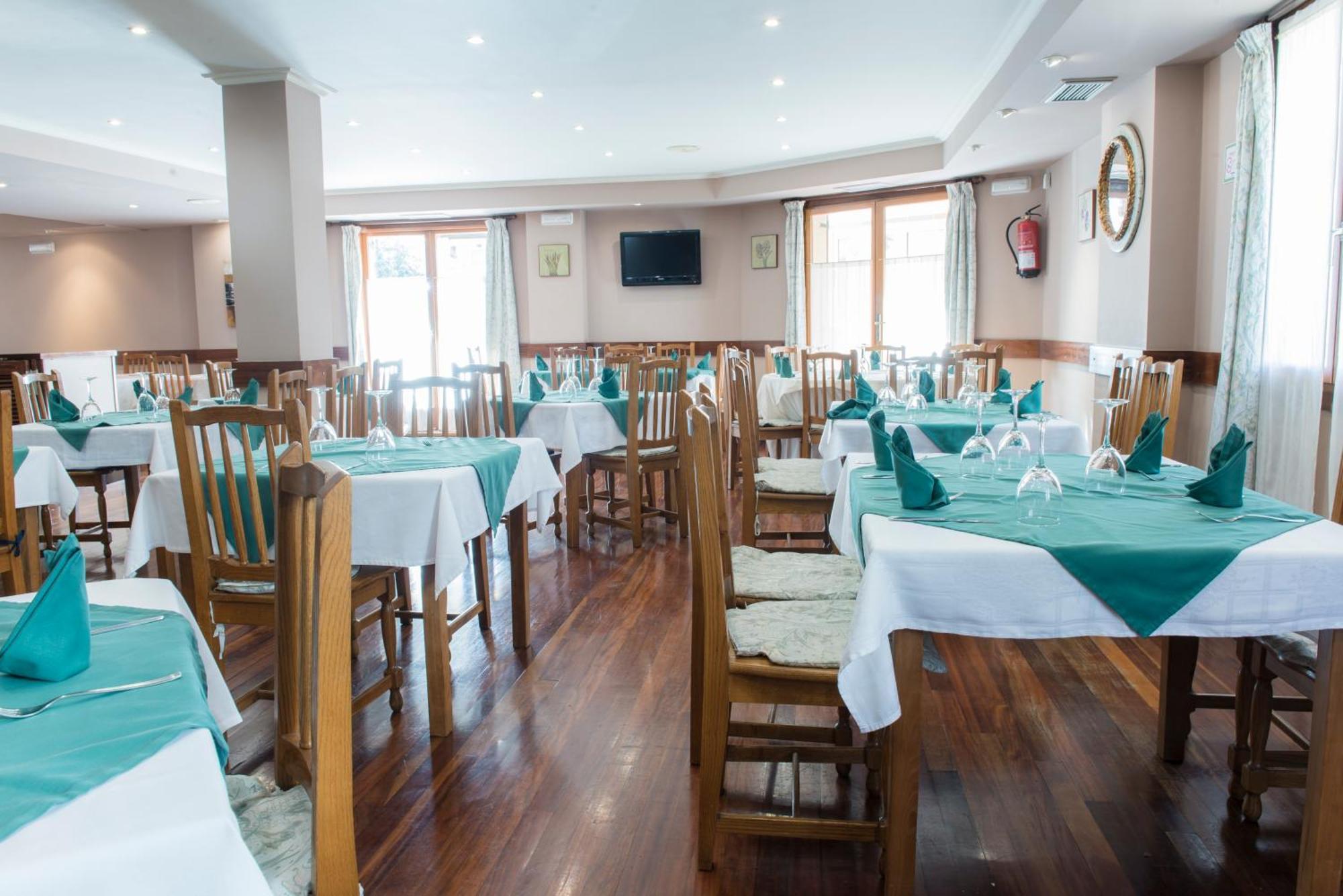 Hotel Alameda Zarautz Bagian luar foto